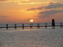 Roatan Sunrise-shot with Sony F707 by Dan Pearson 
